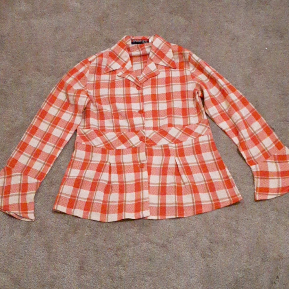 Clothes - Picture 4 of 4
